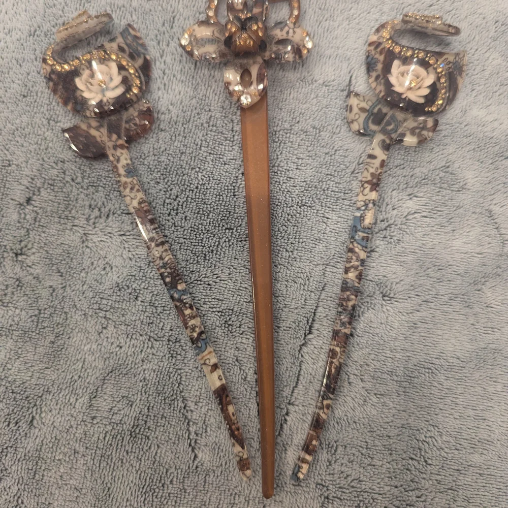 Vintage Art Deco Celluloid Rhinestone Floral Hair Sticks Set - Picture 6 of 6